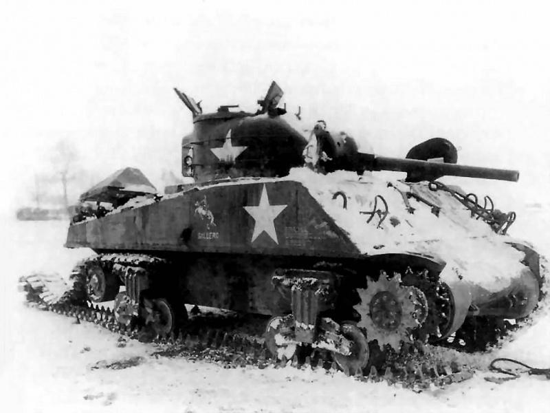 Neitralizēts Amerikāņu Sherman... Autors: DamnRiga WWII Sašauti amerikāņu tanki