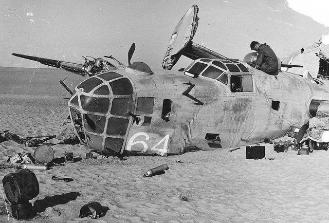 Lidmascaronīna bija... Autors: DamnRiga WWII Pamesti, avarējuši, atrasti lidmašīnu vraki.