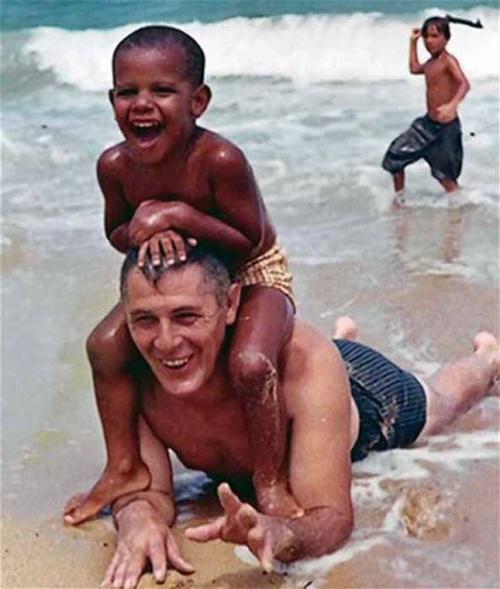 Baraks Obama Autors: TkPasta Slavenību bērnības fotogrāfijas.