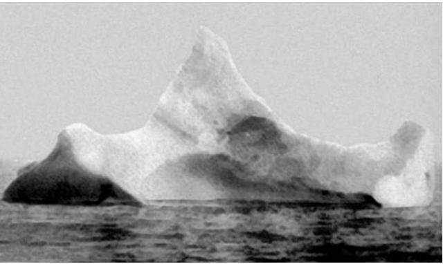 Aisbergs ar kuru sadūrās... Autors: theFOUR Fakti, kurus nezināsi par Titāniku.