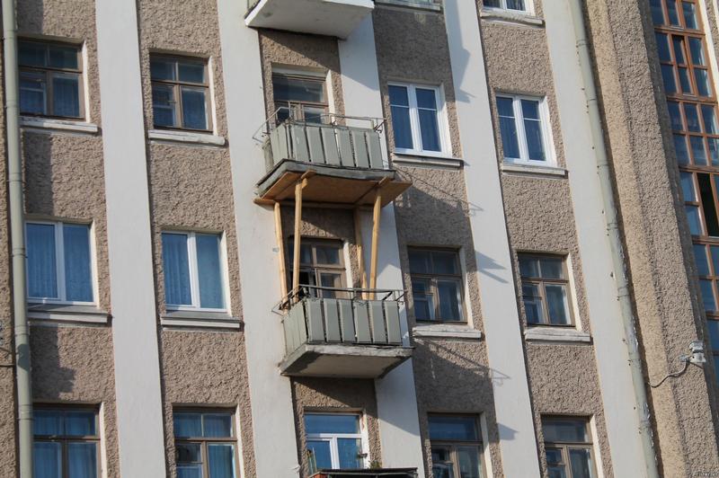  Autors: sounD 40 dīvainākie balkoni.