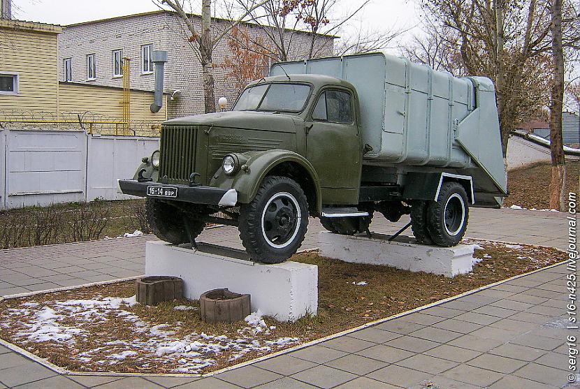 Darba rūķis godā celts  Autors: Klusais vājprāts GAZ 51 GAZ 63  (1946 g. - 1975 g.) 2