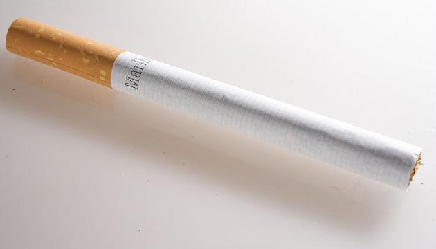ASV katru gadu mirst vidēji... Autors: Fatass Johnny Interesanti fakti par smēķēšanu.