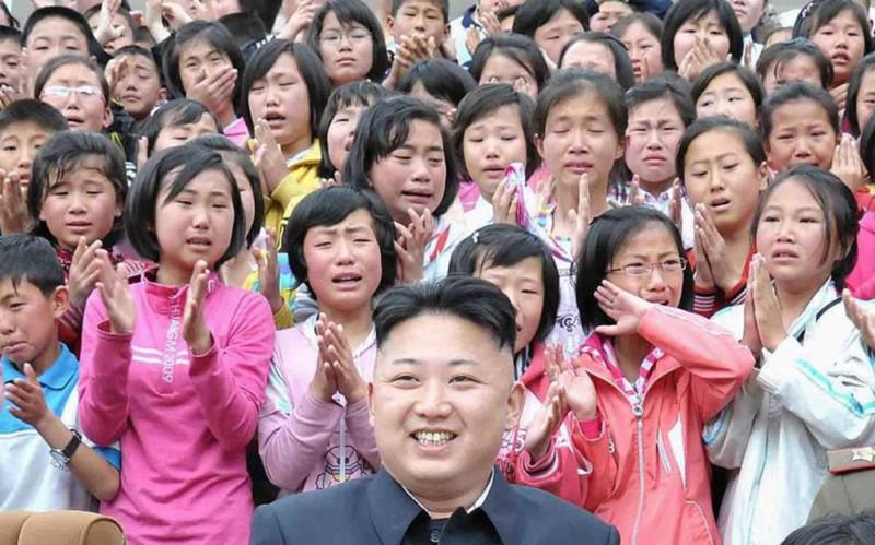 Parasti kad iedzīvotāji... Autors: LVspoks Laimīgie Ziemeļkorejas iedzīvotāji