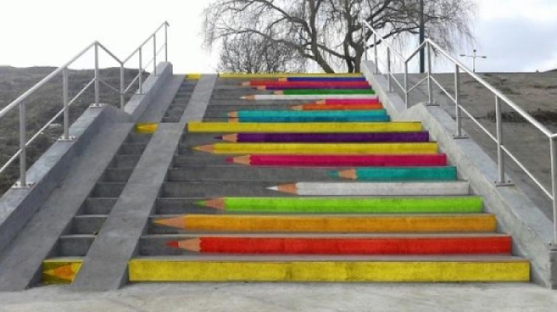 Poznaņa Polija Autors: BlackBetty88 Izdaiļotas kāpnes. Ielu māksla.