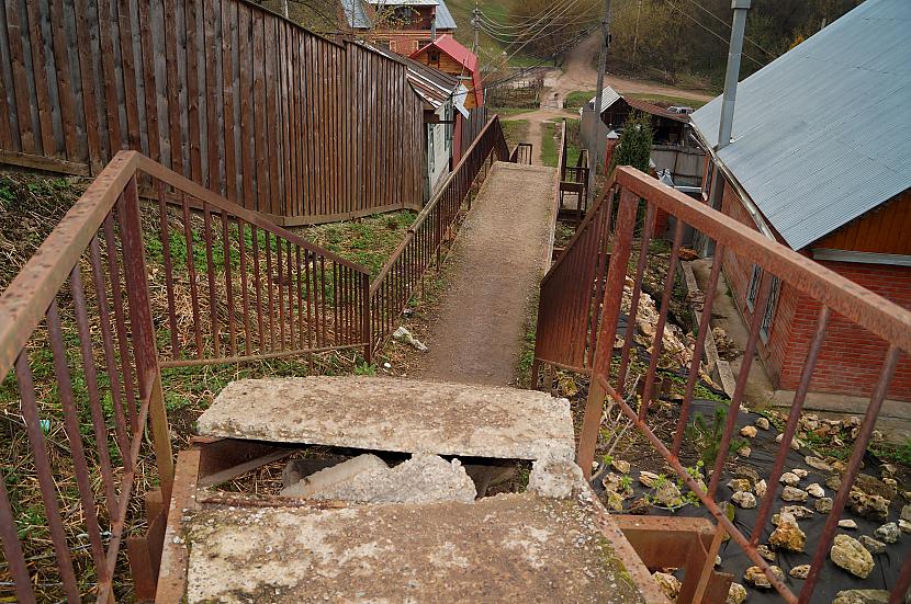 Kāpnes atrodu un tās pa... Autors: Pēteris Vēciņš Lielā Krievijas Zelta loka aizmirstais posms - Serpuhova