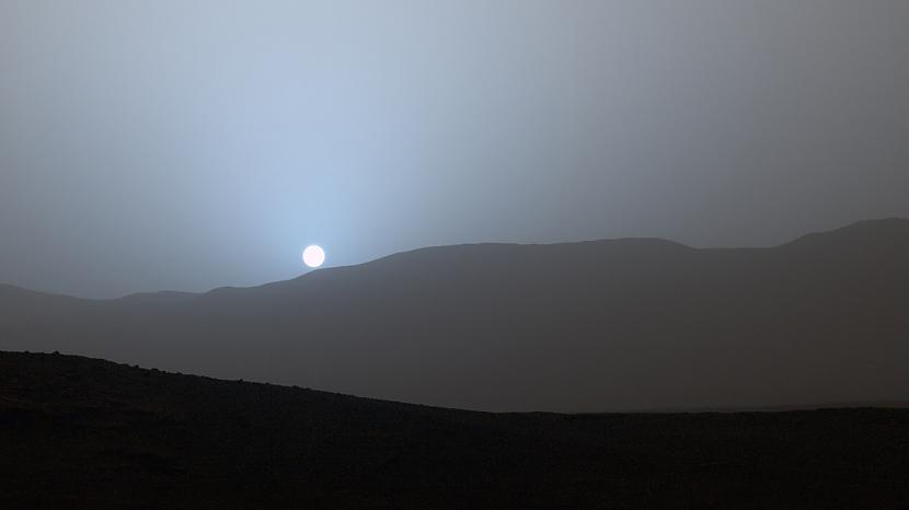 Uz Marsa saulrieti ir zilā... Autors: Black Lagoon Top 10 fakti par Marsu