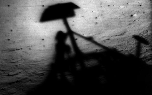 Mēness ēnasKad Nils Armstrongs... Autors: Ciema Sensejs 7 interesanti fakti par Mēnesi