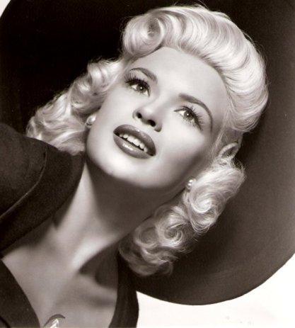 Pirmā loma tika filmānbspPete... Autors: DustySpringfield Skaistas, sievišķīgas, slavenas - pagājušā gadsimta skaistās blondīnes
