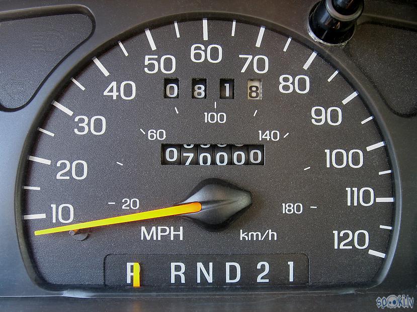 Samazināt odometra... Autors: Viens Zeks Kā apmānīt  lietoto  auto pircēju?