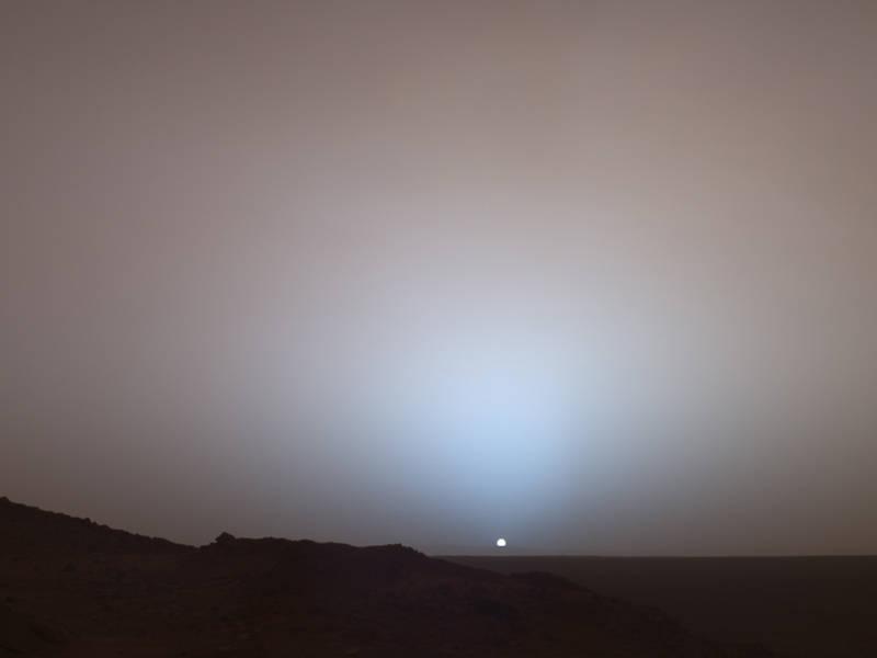Saulriets uz Marsa lai arī... Autors: Fosilija Marss fotogrāfijās - šī planēta ir skaistāka kā domāji!