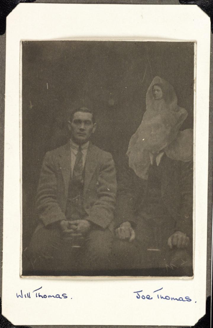 Velsas brāļumēdiju fotogrāfija... Autors: Lestets Vēsturiskas spoku fotogrāfijas