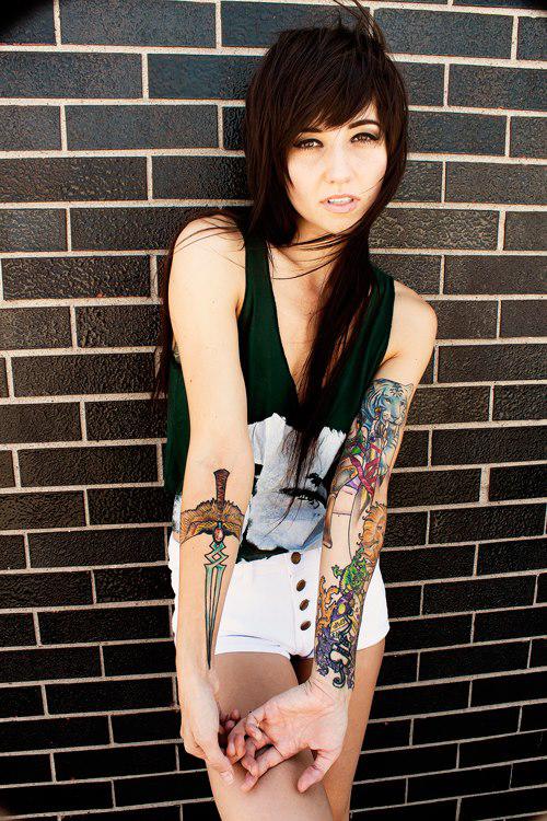  Autors: Fosilija Meitenes ar tetovējumiem #7