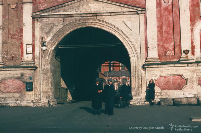 Donskas klostera ieejanbsp Autors: Lestets PSRS dzīve 1950-tajos ASV diplomāta acīm