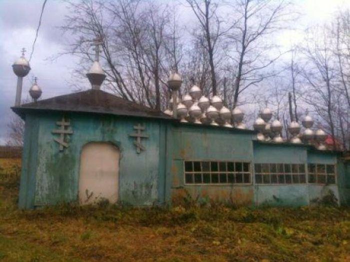 Vietējā mājas baznīca ar daudz... Autors: Emchiks Iespējams tikai Krievijā 5