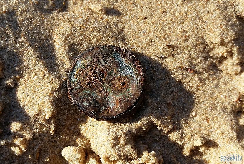 Dikti sarūsējis santīms Autors: pyrathe Ar metāla detektoru pa pludmali 2017 (jūlijs)