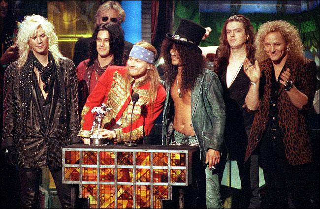 1992 Autors: Harddia Guns N' Roses
