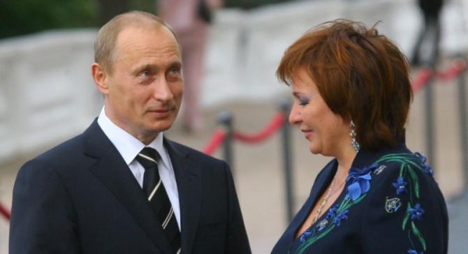 rdquoEs zinu ka viņai viss ir... Autors: _marks_1 Atklāta patiesība par Vladimira Putina bijušās sievas jaunību!