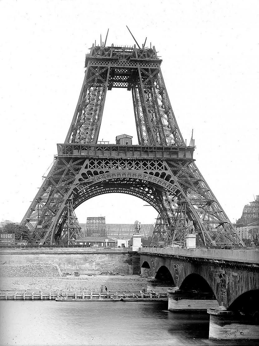 Jūlijs 1888 gads Autors: Mao Meow Skaties, kā Parīzē būvēja Eifeļa torni!