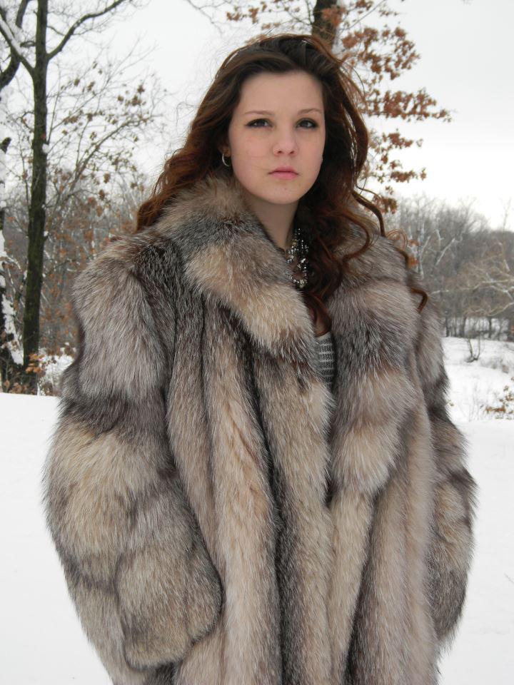  Autors: Drakonvīrs Lady in Fur