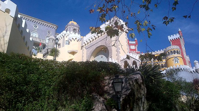  Autors: turistsr@speles Sintra - krāsainā pils