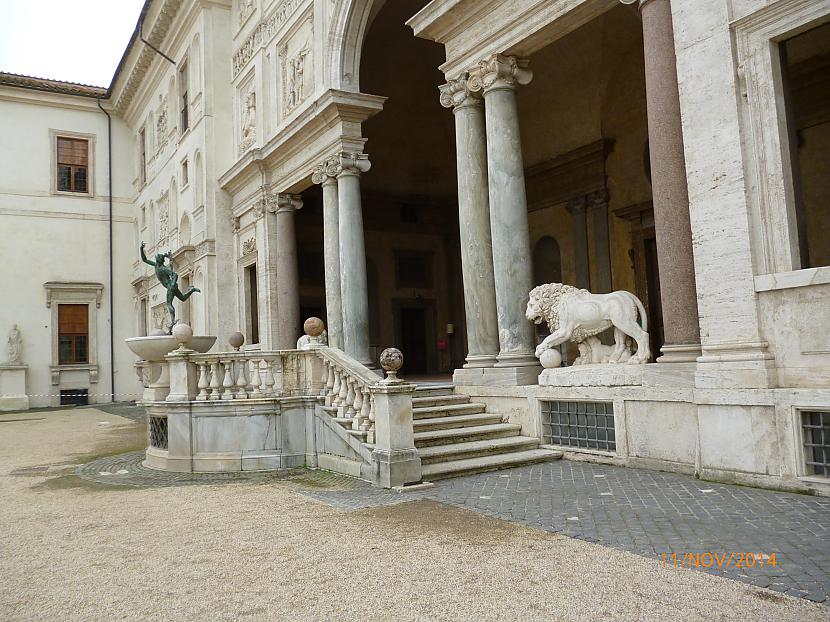  Autors: turistsr@speles Medici villa, Roma, Itālija