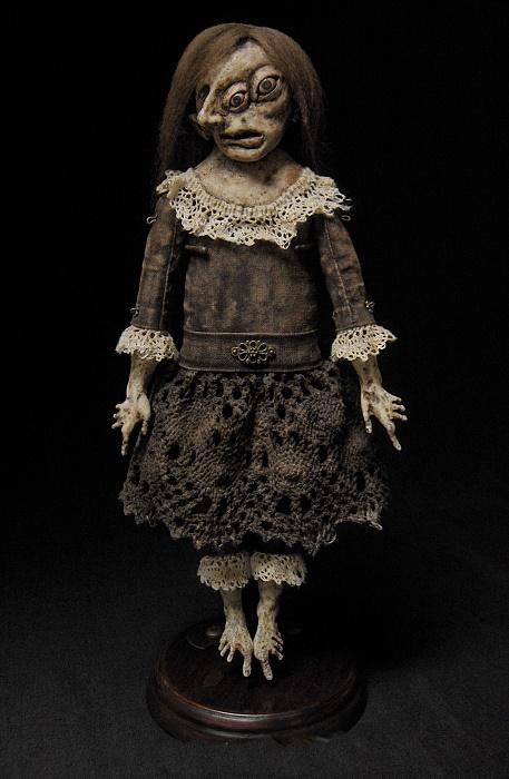  Autors: DiskoSeene Creepy dolls