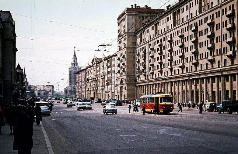 Pustukscarona iela lielpilsētā Autors: pyrathe Back to USSR (PSRS 1981. gads)