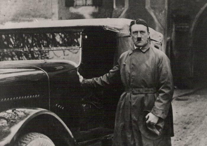 Pēc samērā mierīga gada frontē... Autors: Testu vecis Patiesība par Ādolfu Hitleru Pirmajā pasaules karā