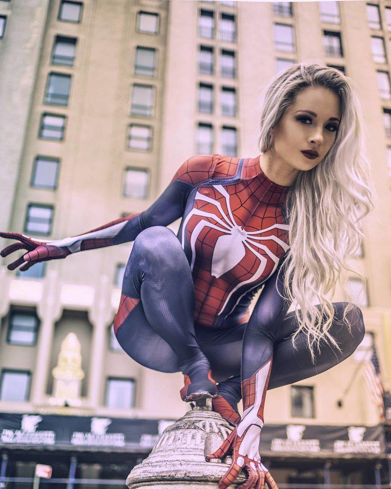 Spiderman Autors: matilde Apskaties, kā izskatītos populāru filmu varoņi, ja to lomas atveidotu sievietes