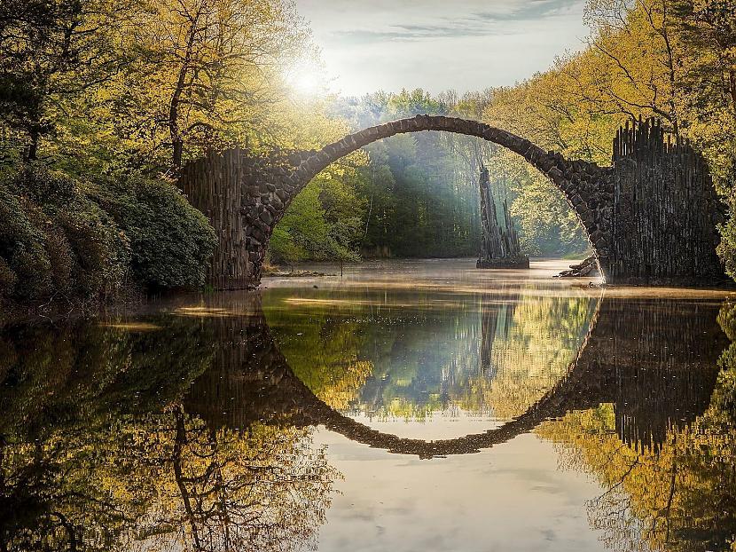 Velna tilts Vācija Autors: matilde 24 pasakainas vietas, kuras ir vērts apmeklēt arī mūsdienās