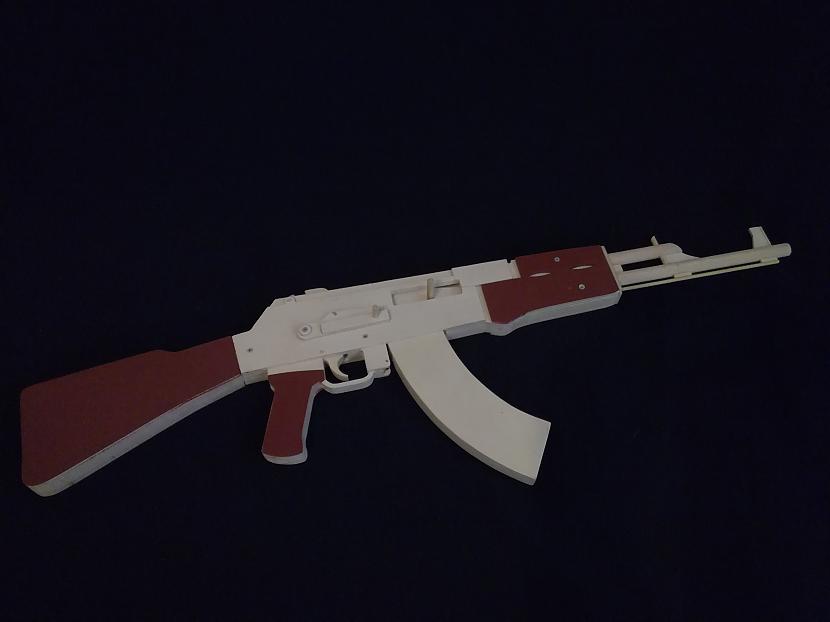  Autors: Fosilija AK 47 "Wooden Gun"