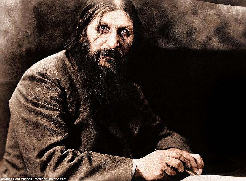 Carisms Krievijā neglābjami... Autors: Testu vecis Rasputins - dzērājs un izvirtulis, kura dēļ sākās Krievijas Impērijas noriets