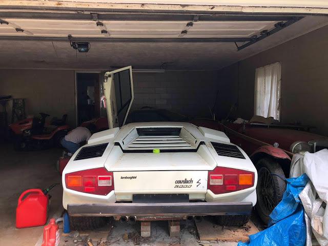 Kā paskaidroja Reddit... Autors: Lestets Viņš atrada savas vecāsmātes garāžā 1981. g. "Lamborghini Countach"!