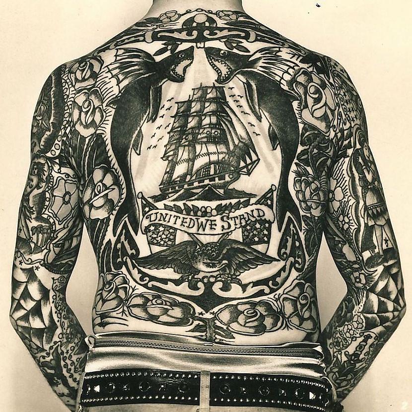 Jūrnieki un tetovējumi jau... Autors: ORGAZMO Ko nozīmē «enkura» tetovējums un citi interesanti fakti par tetovējumiem