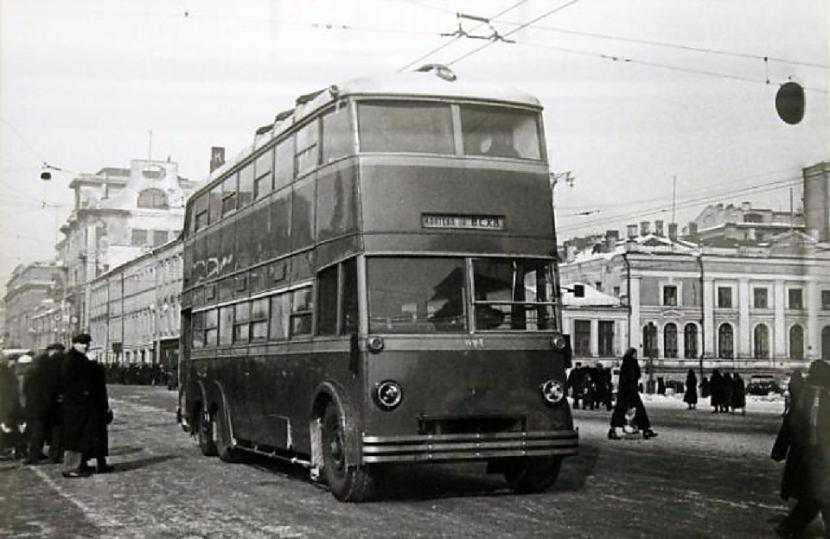 Divstāvu trolejbuss ndash3... Autors: pyrathe Atpakaļ pagātnē