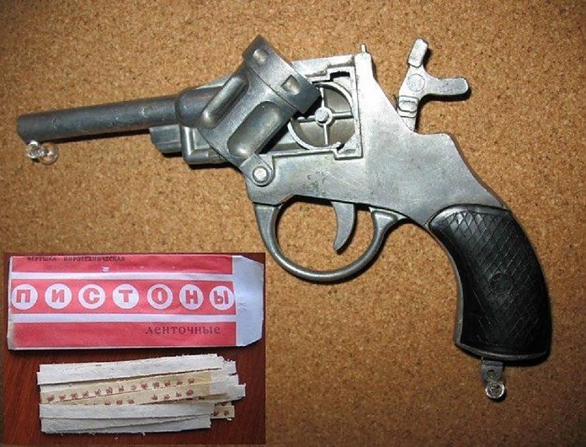 Pistongas rotaļu revolveriem... Autors: pyrathe Smaržas, kuras atgriezīs mūs bērnībā