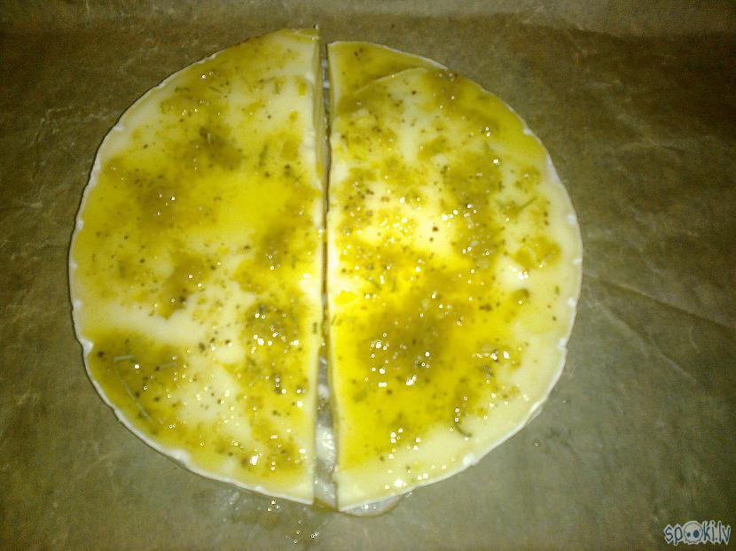 Liek virsū sieru apziež ar... Autors: ezkins Karalis Brie: 2. variants