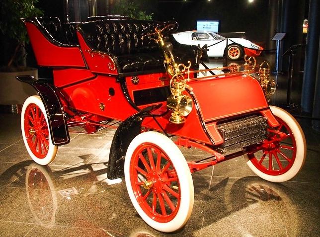 Ford pirmais automobilis ... Autors: ĶerCiet 20 populāri produkti, kuri pirmsākumos izskatījās pavisam citādāk