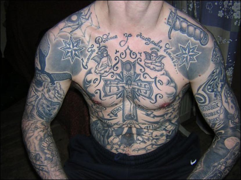 KrucifikssKriminālā autoritāte Autors: Lestets Cietumnieku tetovējumu nozīmes