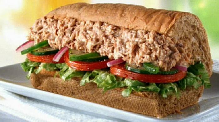 Subway Tuna SandwichesBeidzot... Autors: Latvian Revenger 55 ātro ēstuvju ēdieni, kurus tev noteikti nevajadzētu iekļaut savā ēdienkartē