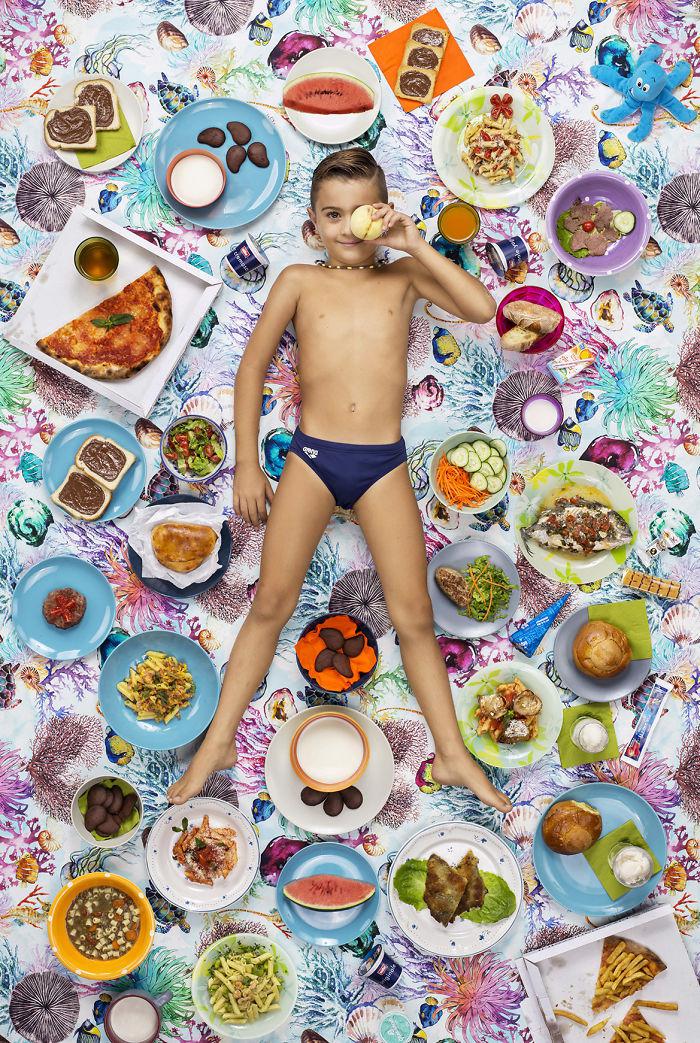 Itālija Autors: matilde Lūk, ko nedēļas laikā apēd bērni dažādās pasaules valstīs