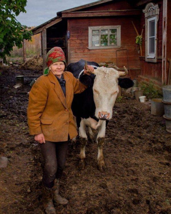  Autors: Fosilija 20 emociju pilni attēli no viena Krievijas ciematiņa