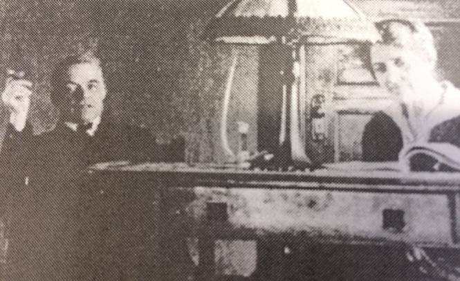 Endrjū Kiho ar savu sievu... Autors: Testu vecis Fermeris no elles - Endrjū Kiho un Batas skolas slaktiņš