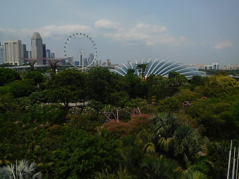  Autors: turistsr@speles Singapūra 2....