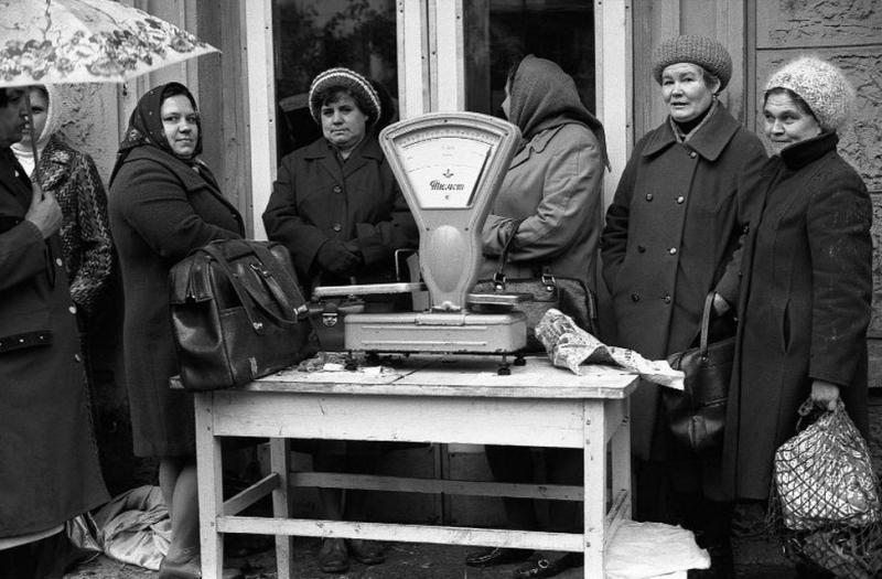 nbspPārdevējas vēl nav nav... Autors: Lestets 27 PSRS reālās dzīves fotogrāfijas
