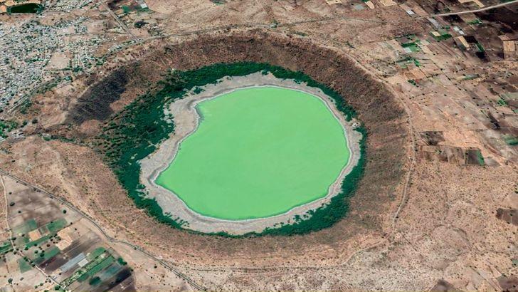 Lonaras ezers IndijaVai tas... Autors: Lestets 11 interesantas vietas, kas tika atrastas pateicoties Google Maps