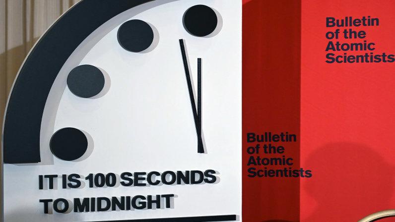 Kopscaron 2007 gada zinātnieki... Autors: Artefakts Pastardienas pulkstenis