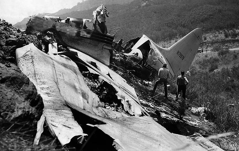 Standard Air Lines reiss 897R... Autors: Testu vecis Komerciālo lidaparātu katastrofu bildes (Četrdesmitie)