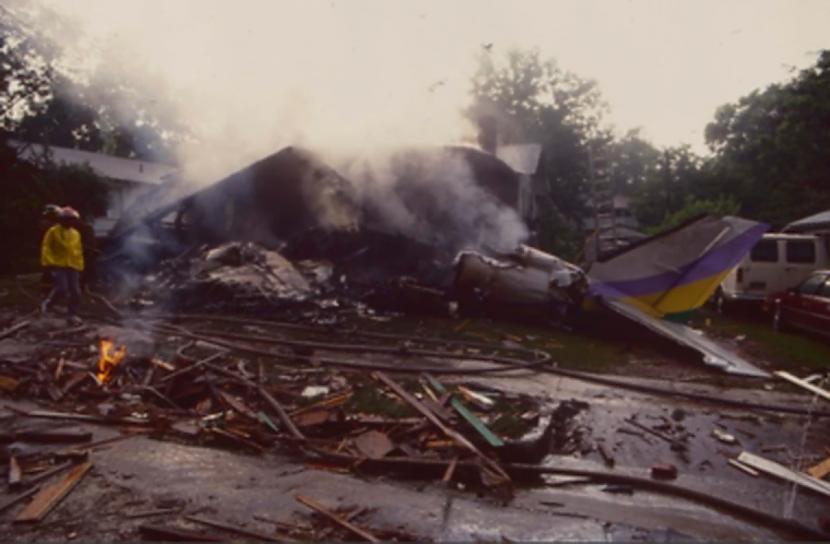 LExpress Airlines reiss 508... Autors: Testu vecis Komerciālo lidaparātu katastrofu bildes (Deviņdesmitie) 1990.-1994.g
